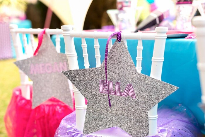 Kiddies Theme Parties offers personalized birthday party supplies and decor for sale.