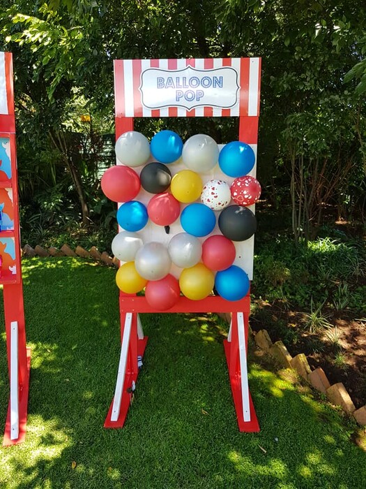 Kiddies Theme Parties offers personalized birthday party supplies and decor for sale.