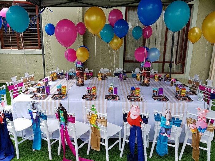 Kiddies Theme Parties offers personalized birthday party supplies and decor for sale.