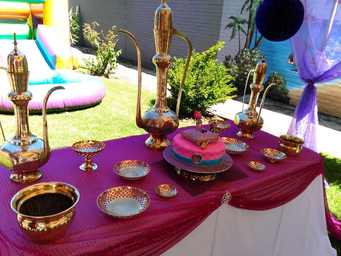 Kiddies Theme Parties offers personalized birthday party supplies and decor for sale.