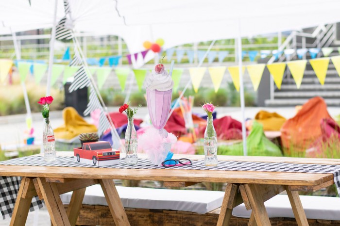 Kiddies Theme Parties offers personalized birthday party supplies and decor for sale.