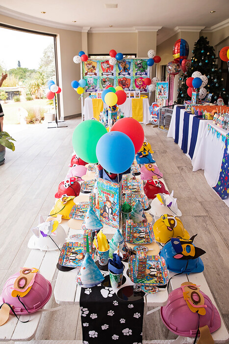 Kiddies Theme Parties offers personalized birthday party supplies and decor for sale.