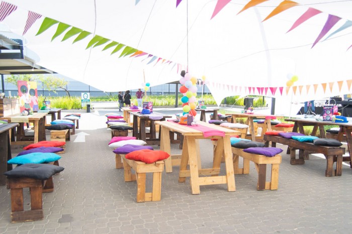 Kiddies Theme Parties offers personalized birthday party supplies and decor for sale.