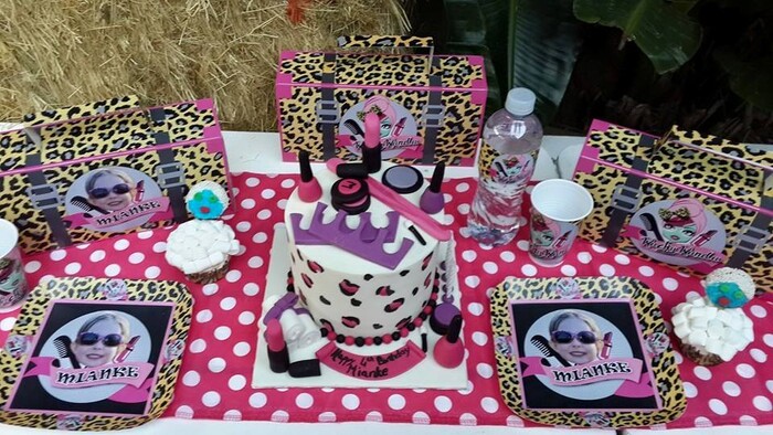 Kiddies Theme Parties offers personalized birthday party supplies and decor for sale.