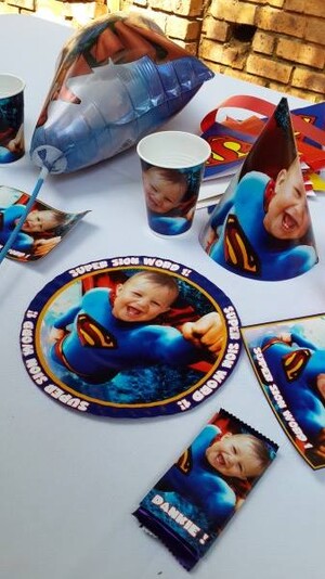 Kiddies Theme Parties offers personalized birthday party supplies and decor for sale.