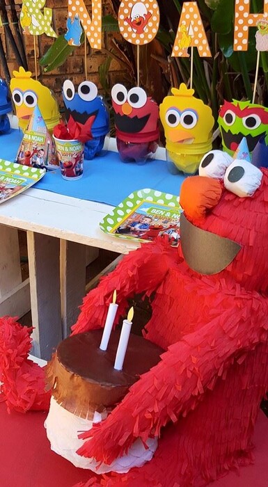 Kiddies Theme Parties offers complete Elmo party packages so you don't have to worry about a thing