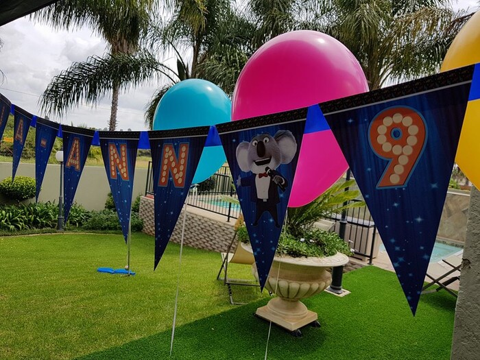 Kiddies Theme Parties offers personalized birthday party supplies and decor for sale.