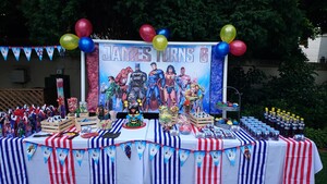 Kiddies Theme Parties offers personalized birthday party supplies and decor for sale.