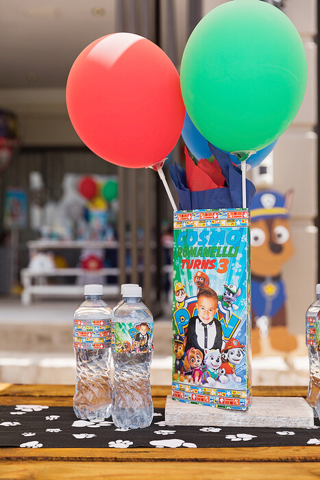 Kiddies Theme Parties offers personalized birthday party supplies and decor for sale.