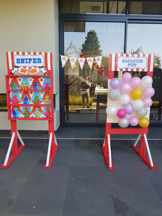 Kiddies Theme Parties offers personalized birthday party supplies and decor for sale.