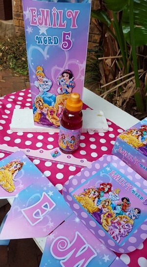 Our custom made Princess Palace Pets party supplies include personalised pvc banners, party packs, movie boxes and more.