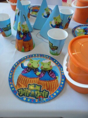 Kiddies Theme Parties offers personalized birthday party supplies and decor for sale.