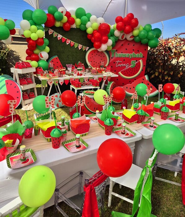 Kiddies Theme Parties offers personalized birthday party supplies and decor for sale.