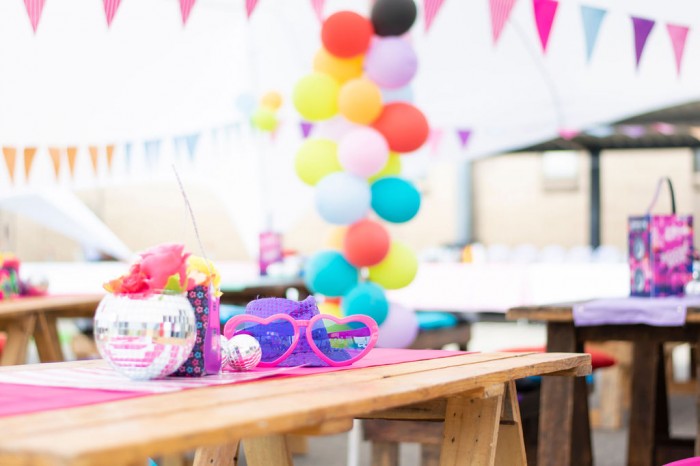 Kiddies Theme Parties offers personalized birthday party supplies and decor for sale.