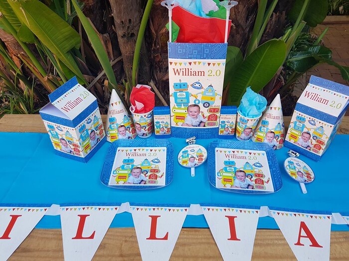 Kiddies Theme Parties offers personalized birthday party supplies and decor for sale.