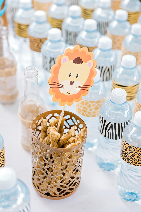 Kiddies Theme Parties offers personalized birthday party supplies and decor for sale.