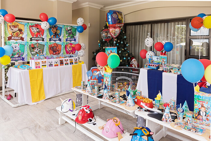 Kiddies Theme Parties offers personalized birthday party supplies and decor for sale.