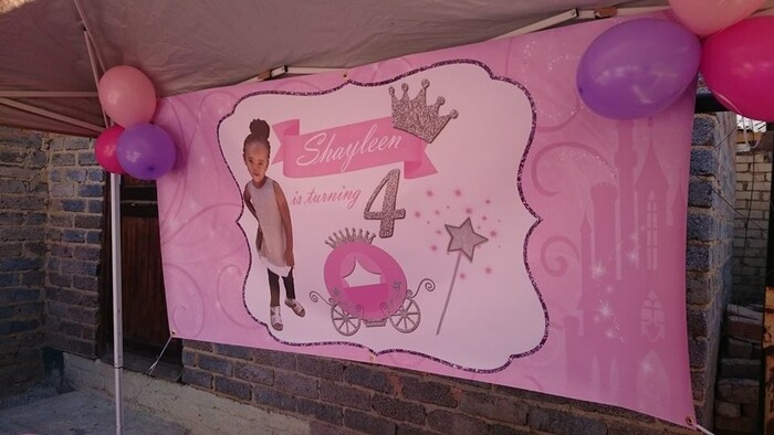 Kiddies Theme Parties offers personalized birthday party supplies and decor for sale.