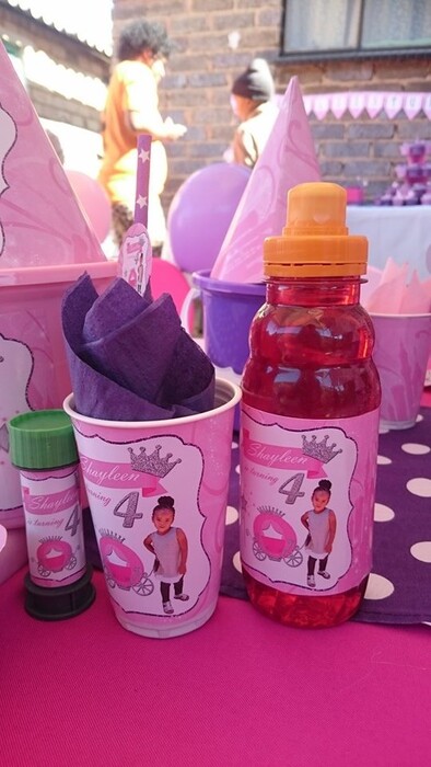 Kiddies Theme Parties offers personalized birthday party supplies and decor for sale.