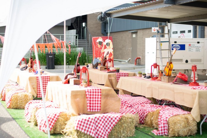 Kiddies Theme Parties offers personalized birthday party supplies and decor for sale.