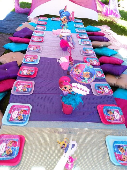 Kiddies Theme Parties offers personalized birthday party supplies and decor for sale.