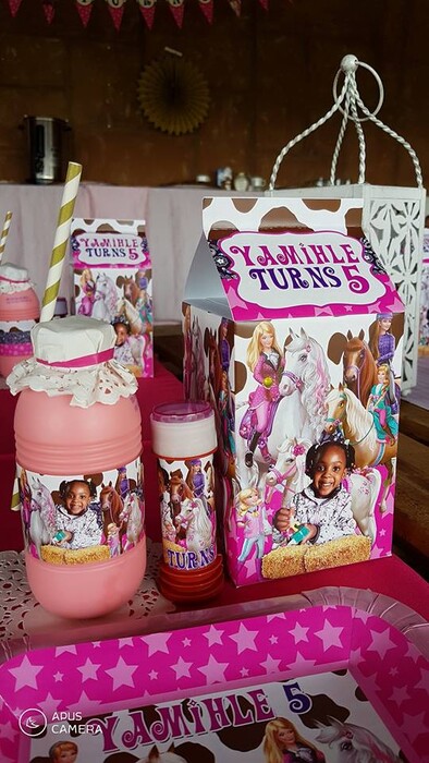 Kiddies Theme Parties offers personalized birthday party supplies and decor for sale.