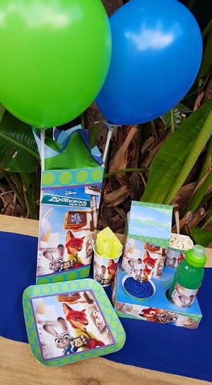 Kiddies Theme Parties offers personalized birthday party supplies and decor for sale.